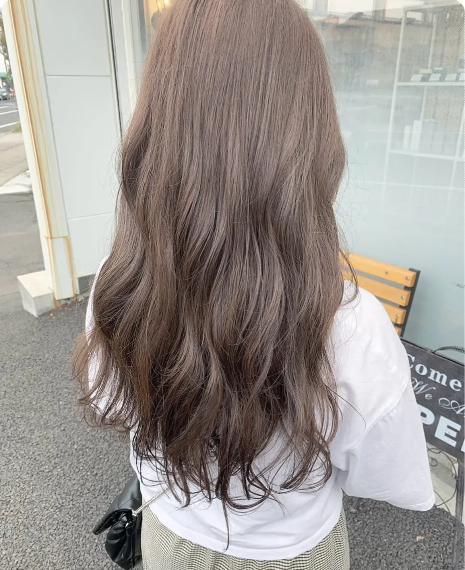ロング カラー ヘアカラー K. SUZUKAのヘアスタイル