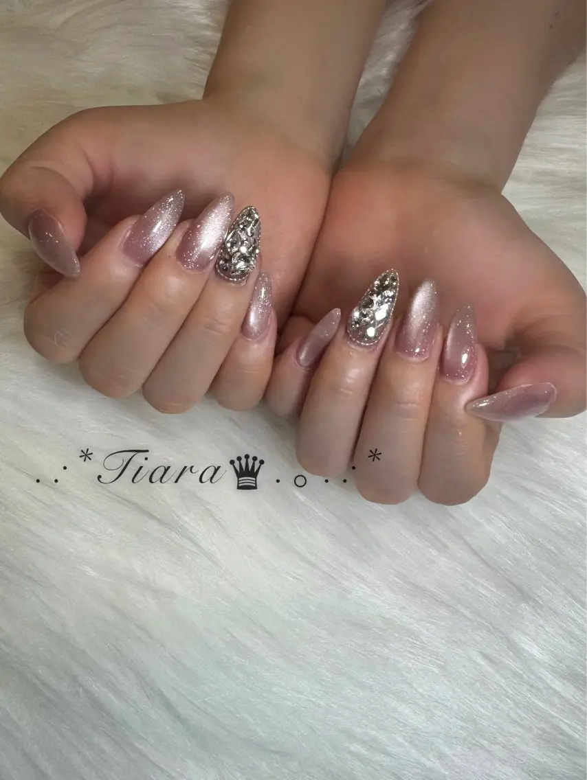 ネイル ハンドネイル Tiara♛ティアラ 磯田くるみのネイルデザイン