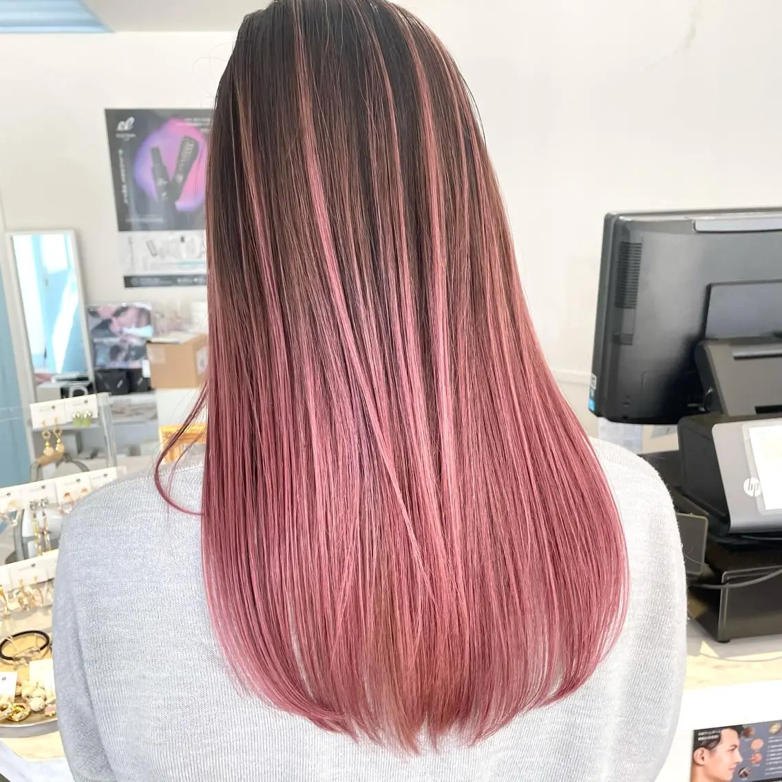 ロング ヘアカラー トリートメント Lit.豊橋 夏目のヘアスタイル