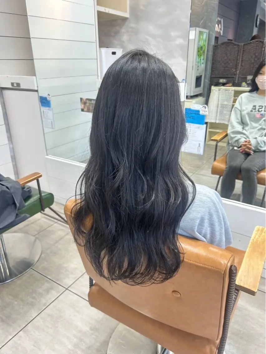 ロング カラー ヘアカラー 本尾 空大のヘアスタイル