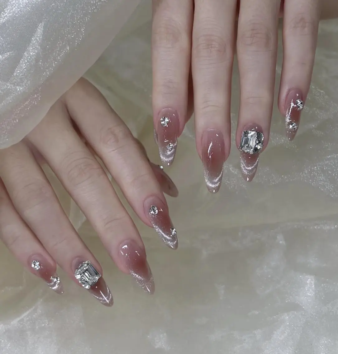 ネイル ハンドネイル ハンドケア 🍑 momo_nailのネイルデザイン