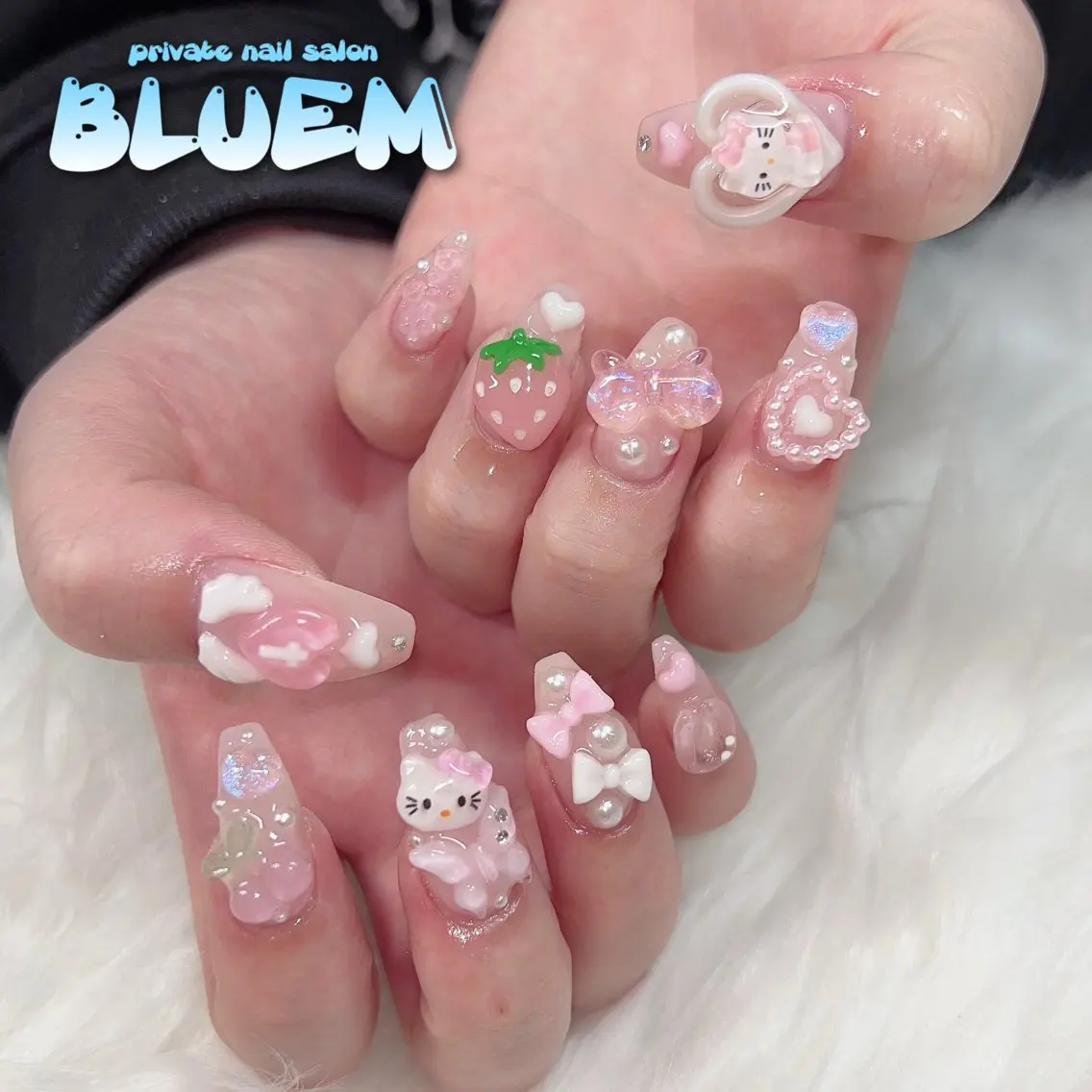 ネイル ハンドネイル BLUEM なな🐶のネイルデザイン
