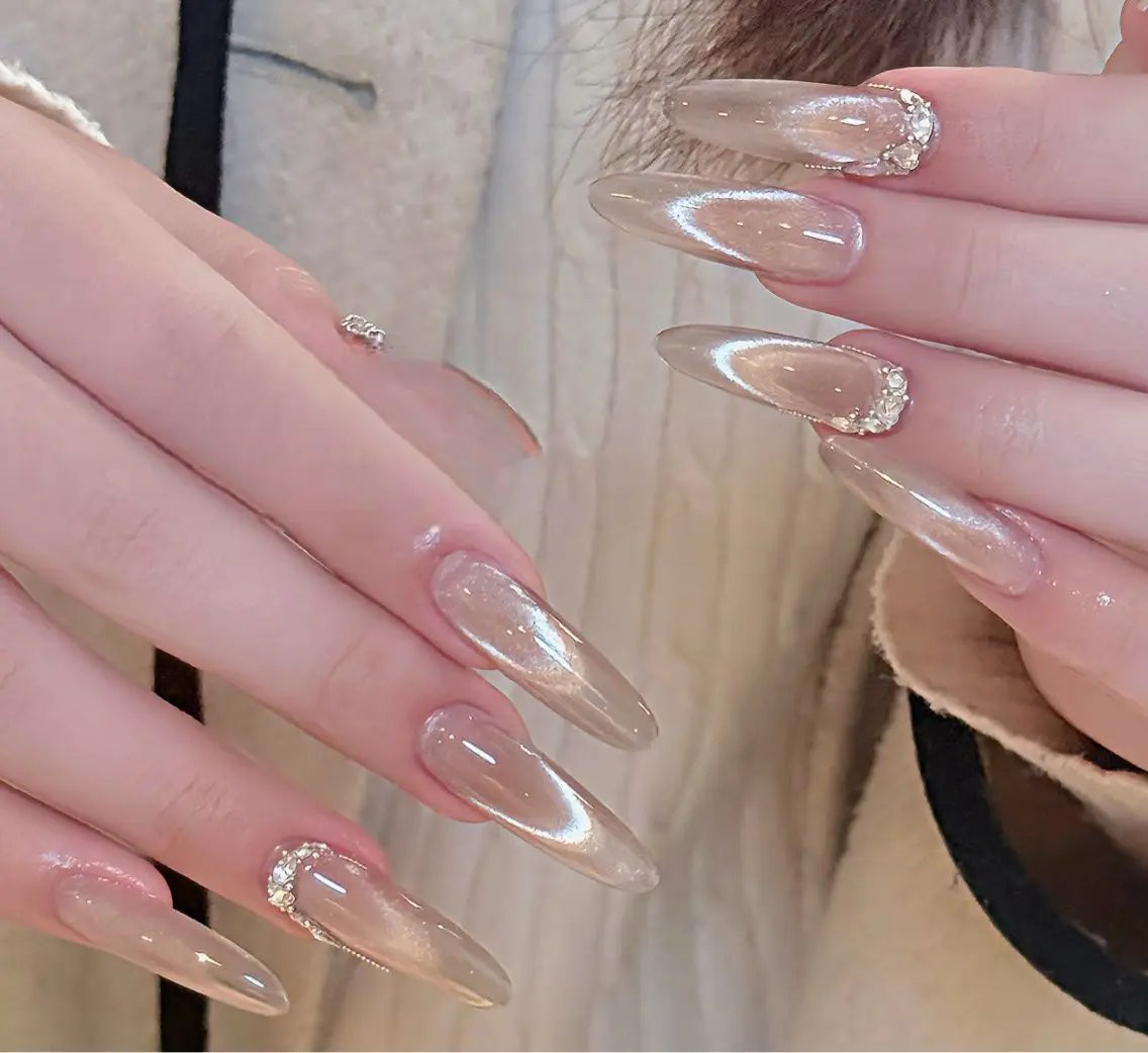 メンズ ネイル メンズ韓国風 オーロラネイル チークネイル 長さ出し フレンチネイル ハンドネイル ハンドケア NEW NAIL 池袋のネイルデザイン