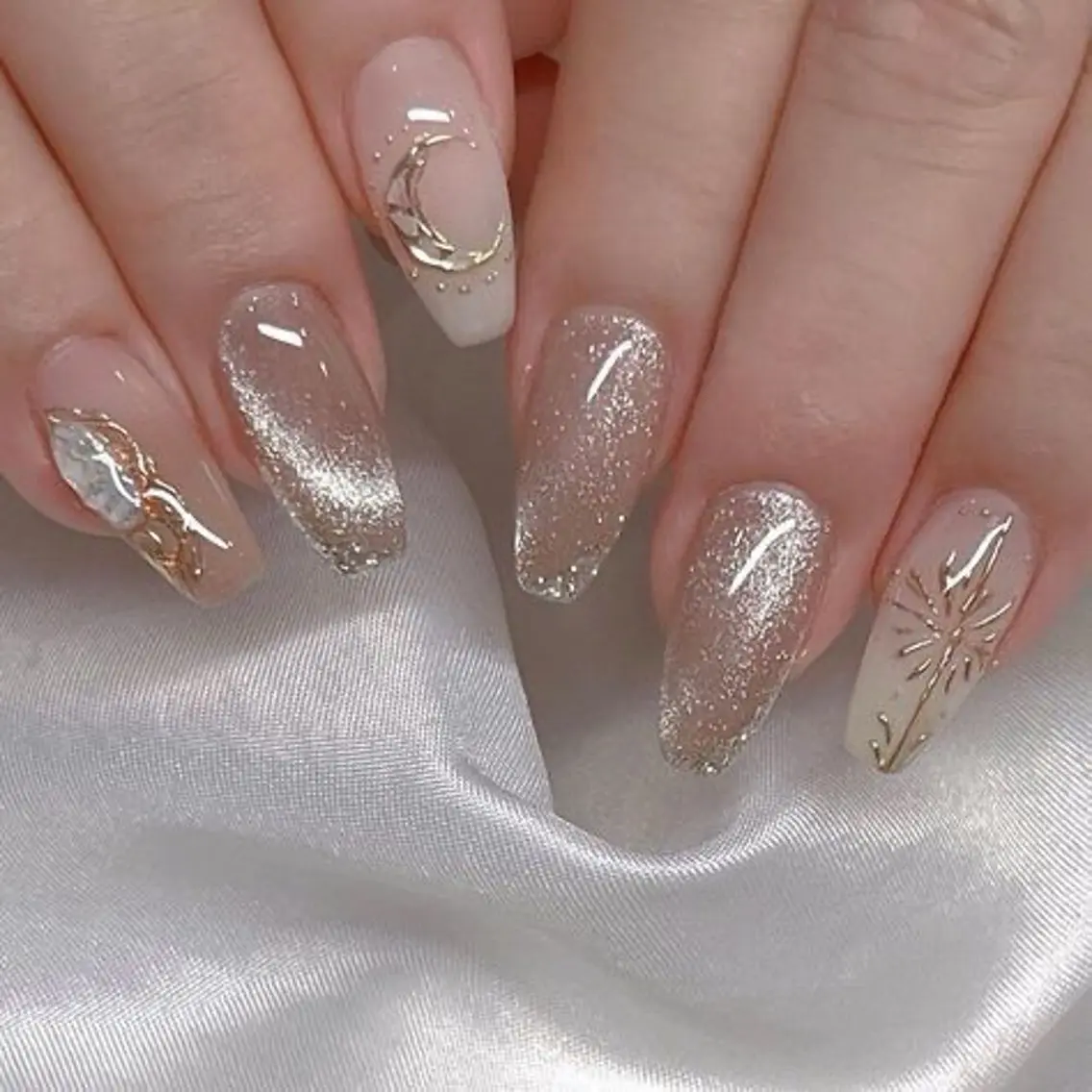 ネイル 長さ出し フレンチネイル グラデーション 卒業式 マグネットネイル MIHANA NAILのネイルデザイン