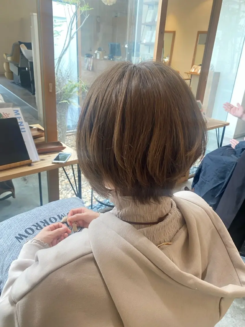 ショート カット ヘアカラー トリートメント ヘッドスパ 酸性ストレート/ブリ ーチなしWカラー河本のヘアスタイル