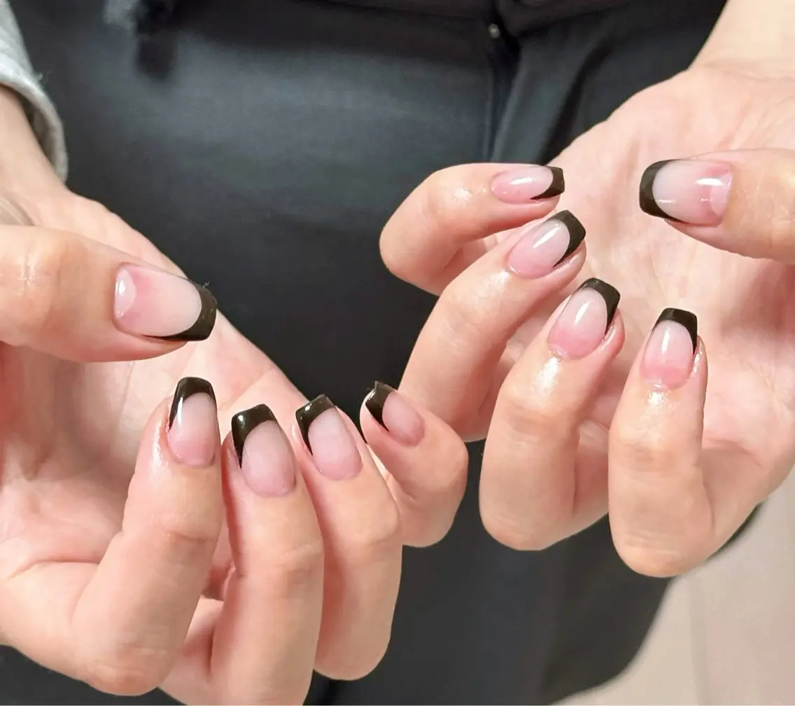 ネイル アートネイル オーロラネイル チークネイル フレンチネイル ガラスフレンチ ハンドネイル 🎀🎀YooLi Nail Salonのネイルデザイン