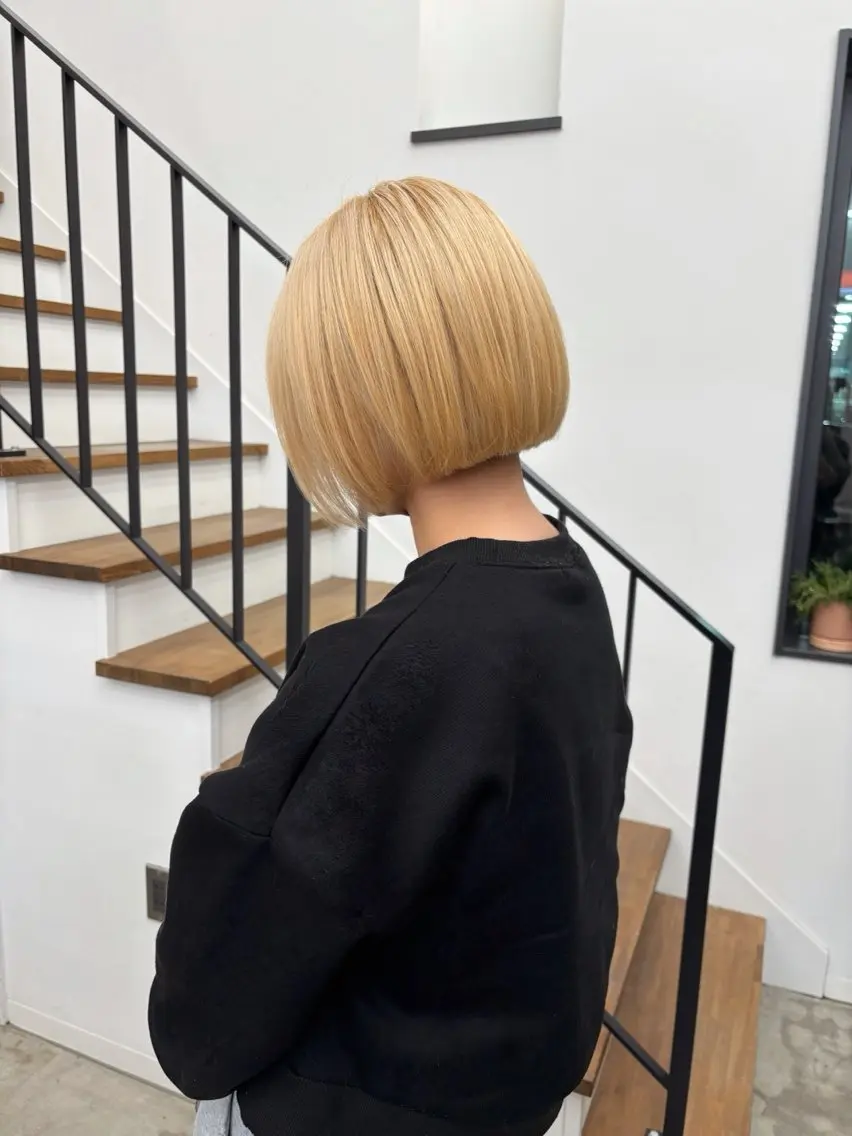 ショート ボブ 蛭町 遥香のヘアスタイル