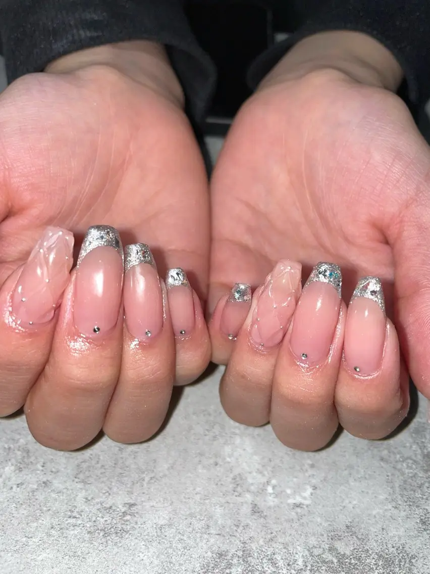 ネイル 持ち込み ハンドネイル Raviliss ♡のネイルデザイン