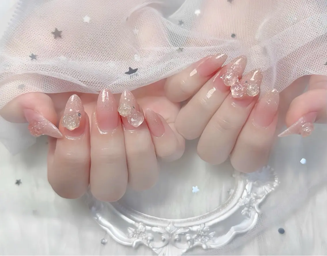 ネイル チークネイル ドット 長さ出し フットネイル フレンチネイル Hana Nail Salonのネイルデザイン
