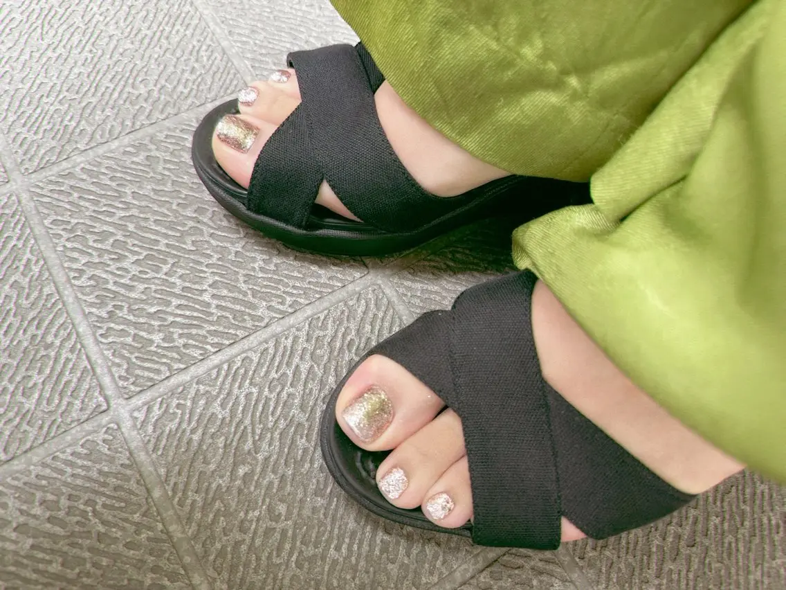 ネイル フットネイル ゴールド ピンク hiromi. ＊モデル募集＊のネイルデザイン