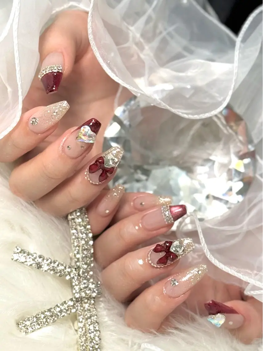 ネイル ハンドネイル ルシイ🎀新宿長さ 出しパーツ専門店のネイルデザイン