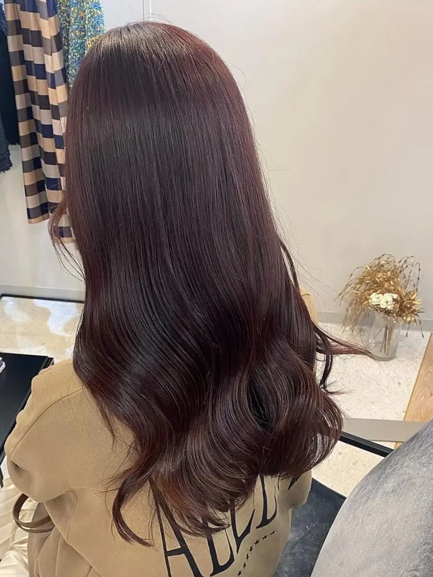 カラー 江坂 misaki のヘアスタイル