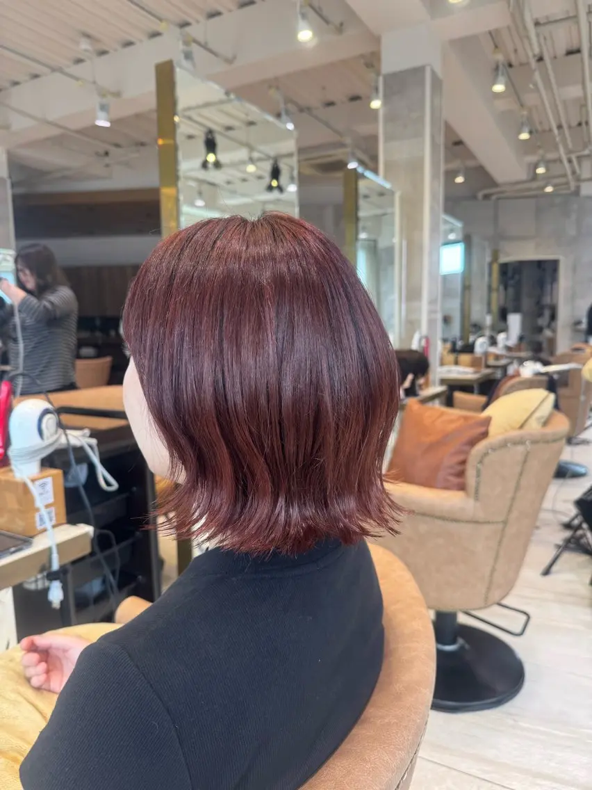 カラー ボルドーカラー 透明感カラー 門谷 百恵のヘアスタイル