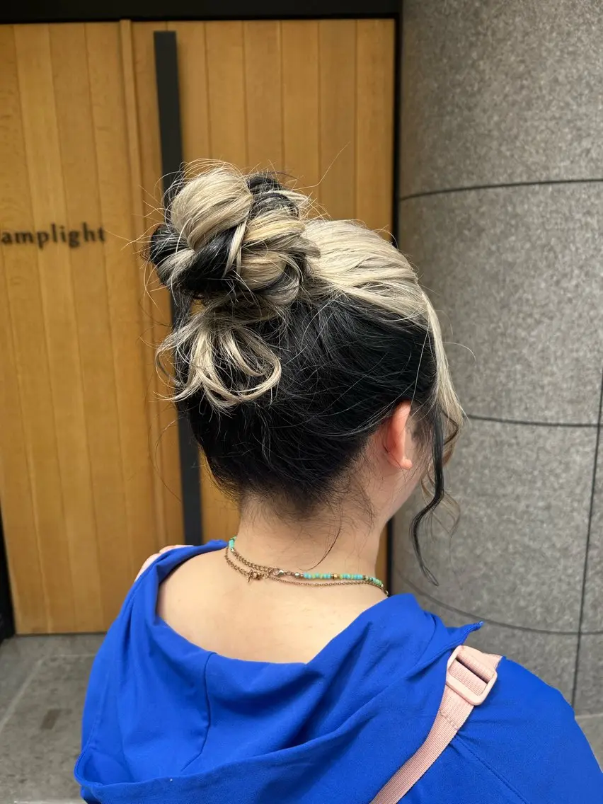 ヘアアレンジ 透明感カラー/顔周り レイヤー🌻まほろのヘアスタイル
