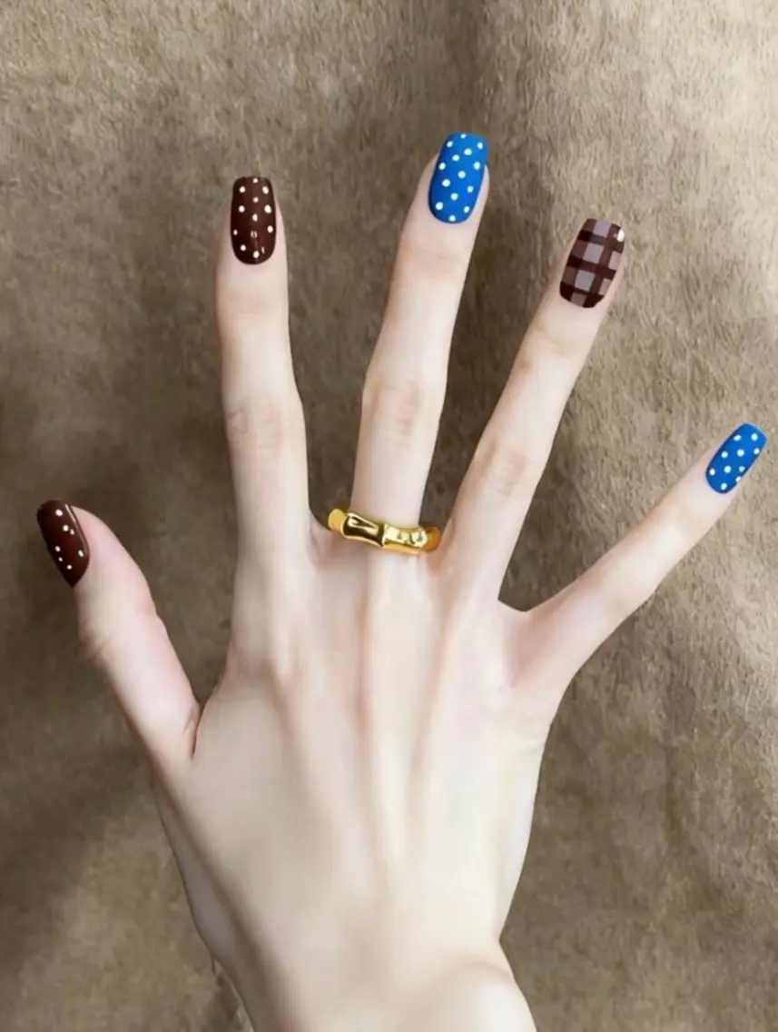ネイル ハンドネイル H3 Nail Tsuki🦋💙のネイルデザイン