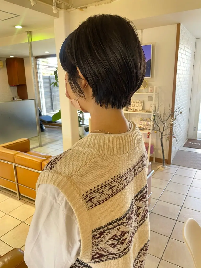 ショート 💫レイヤーカット 💫ブリーチ💫サキのヘアスタイル