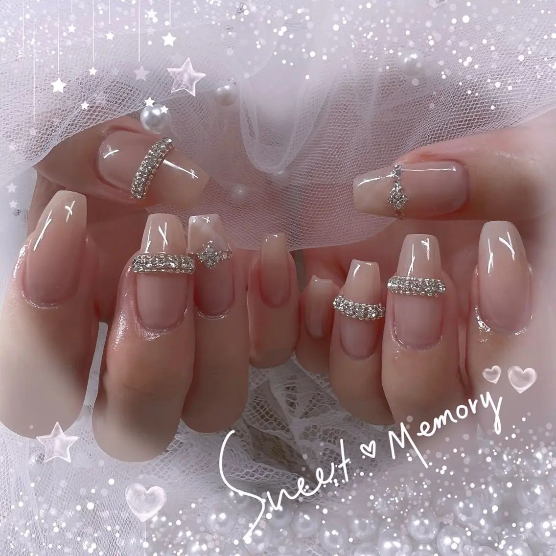 ネイル チークネイル フレンチネイル ガーリー ガラスフレンチ グラデーション Chill Nailsalonのネイルデザイン