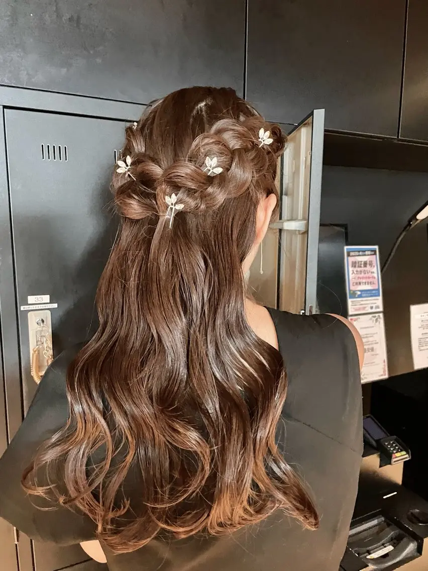 ヘアアレンジ ヘアセット レイヤーカット/ アレンジ/うみのヘアスタイル
