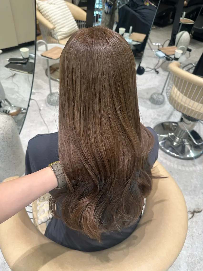 ロング カラー カット ヘアカラー トリートメント 🤎小顔レイヤー /ベージュ🤎友香のヘアスタイル