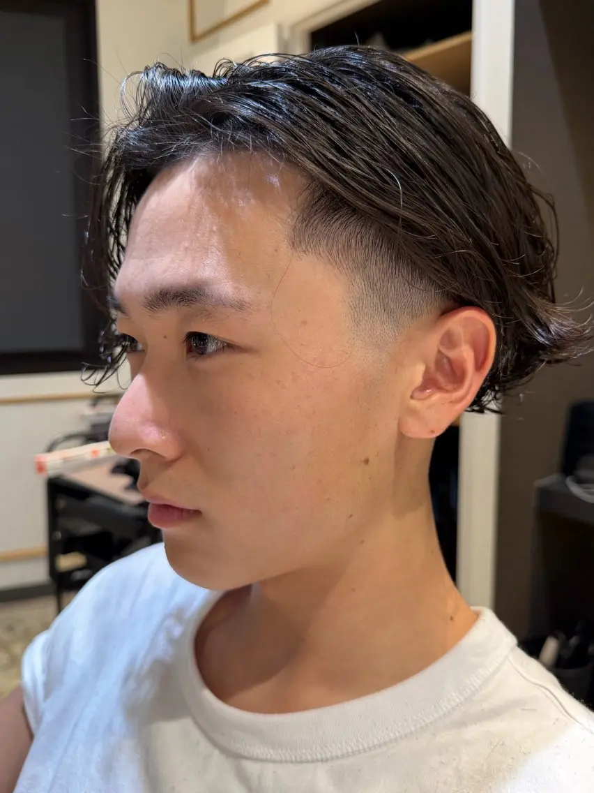 ミディアム メンズ 辰巳 大和のヘアスタイル