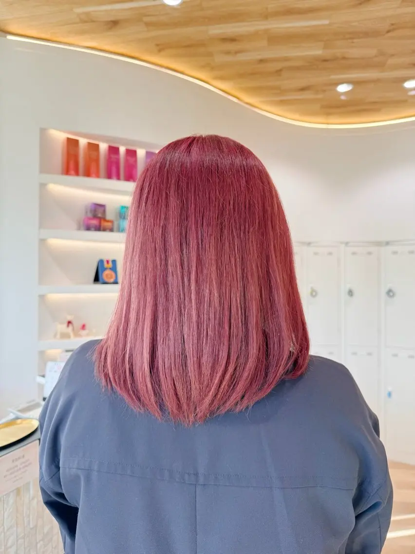 カラー Ashanti 有川のヘアスタイル