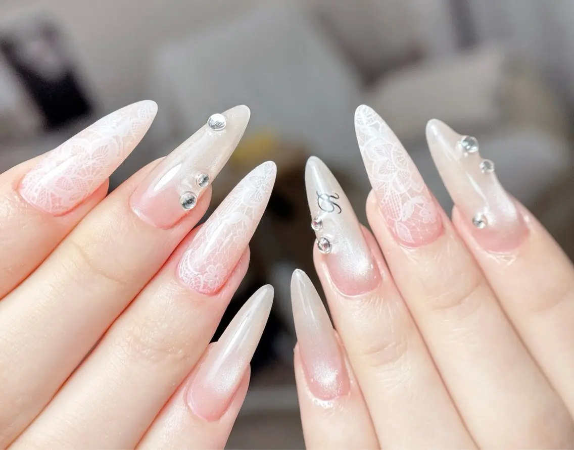 ネイル ハンドネイル ハンドケア Aura Nail ✨Ai✨のネイルデザイン