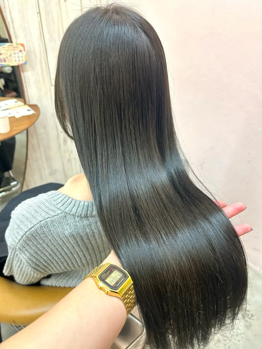 ロング 縮毛矯正 トリートメント 🩵縮毛矯正/ブリー チ/髪質改善/いつかのヘアスタイル