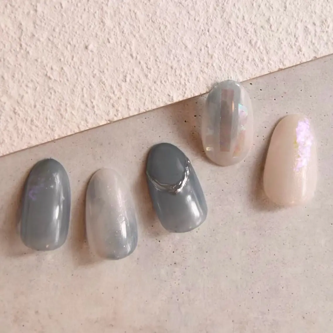 ネイル ジェルネイル ミラーネイル ニュアンスネイル オフィスネイル ショートネイル ハンドネイル kiu nailsalonのネイルデザイン