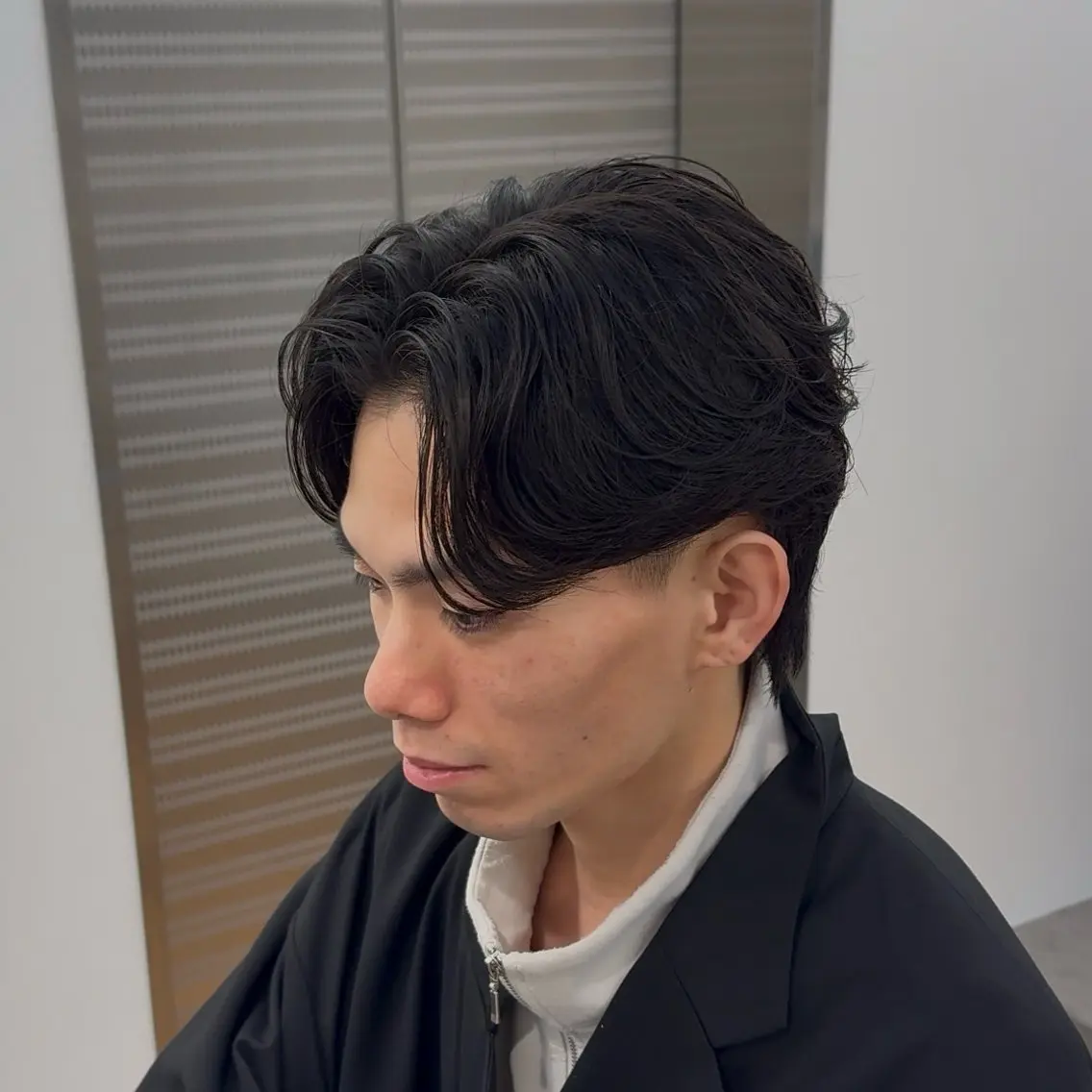 ミディアム パーマ メンズ ミディアムパーマ メンズパーマ ニュアンスパーマ 【メンズ特化美容師】 大河内 名駅のヘアスタイル