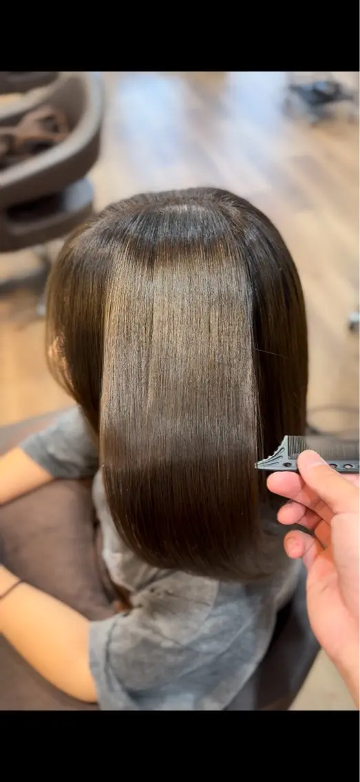 ミディアム 穴澤 大地のヘアスタイル
