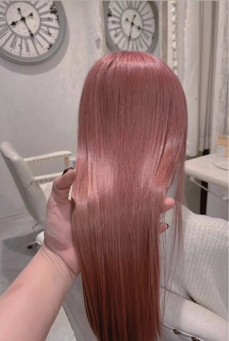 ロング カラー 西安 優香のヘアスタイル