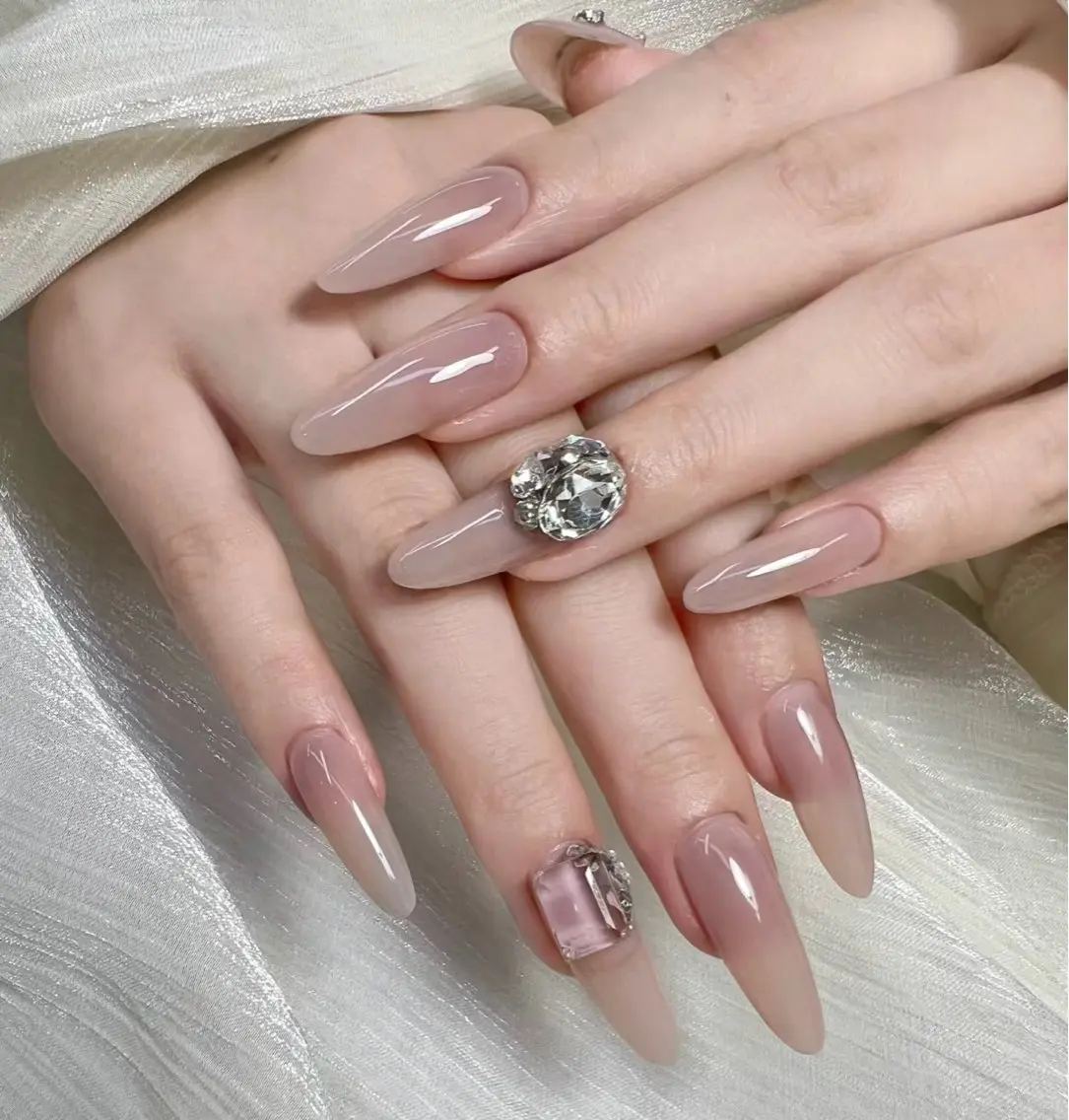 ネイル 里奈 Nailのネイルデザイン