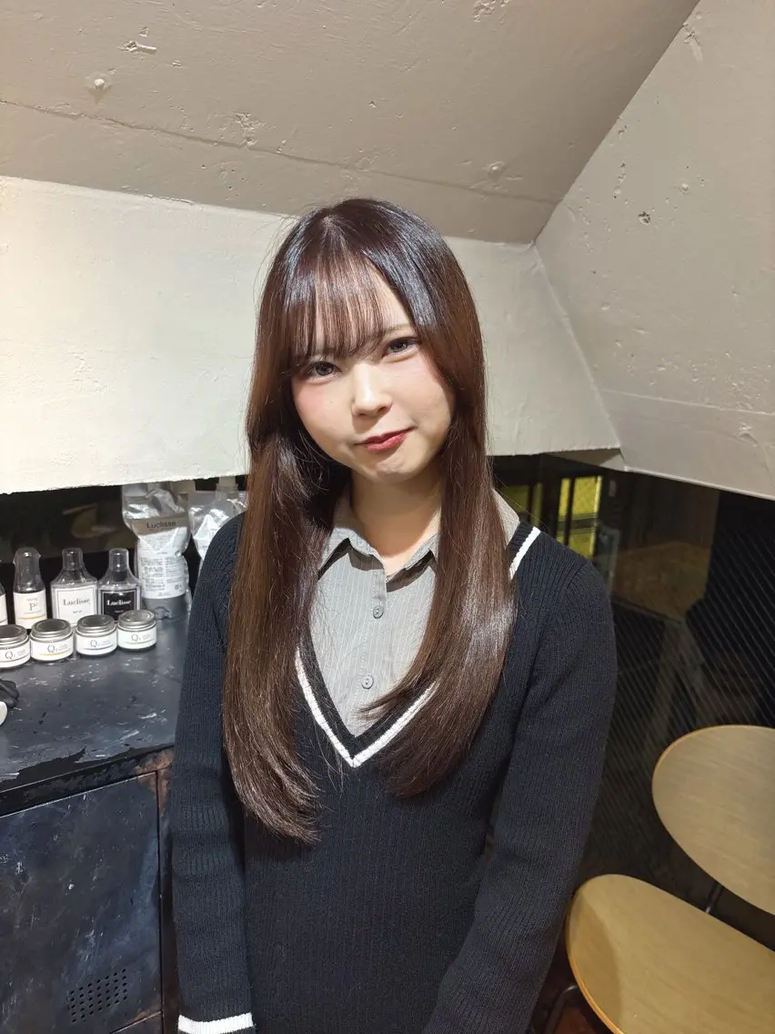 ロング 艶髪🫧縮毛矯正 しみずりんねのヘアスタイル