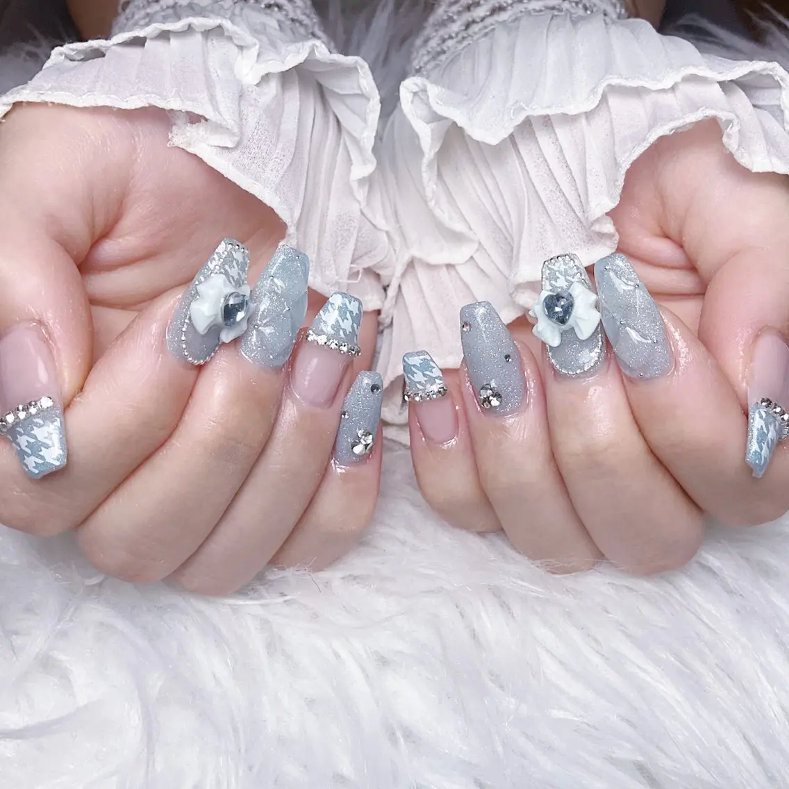 ネイル ハンドネイル 🍭Yun nail hyejin🌸のネイルデザイン