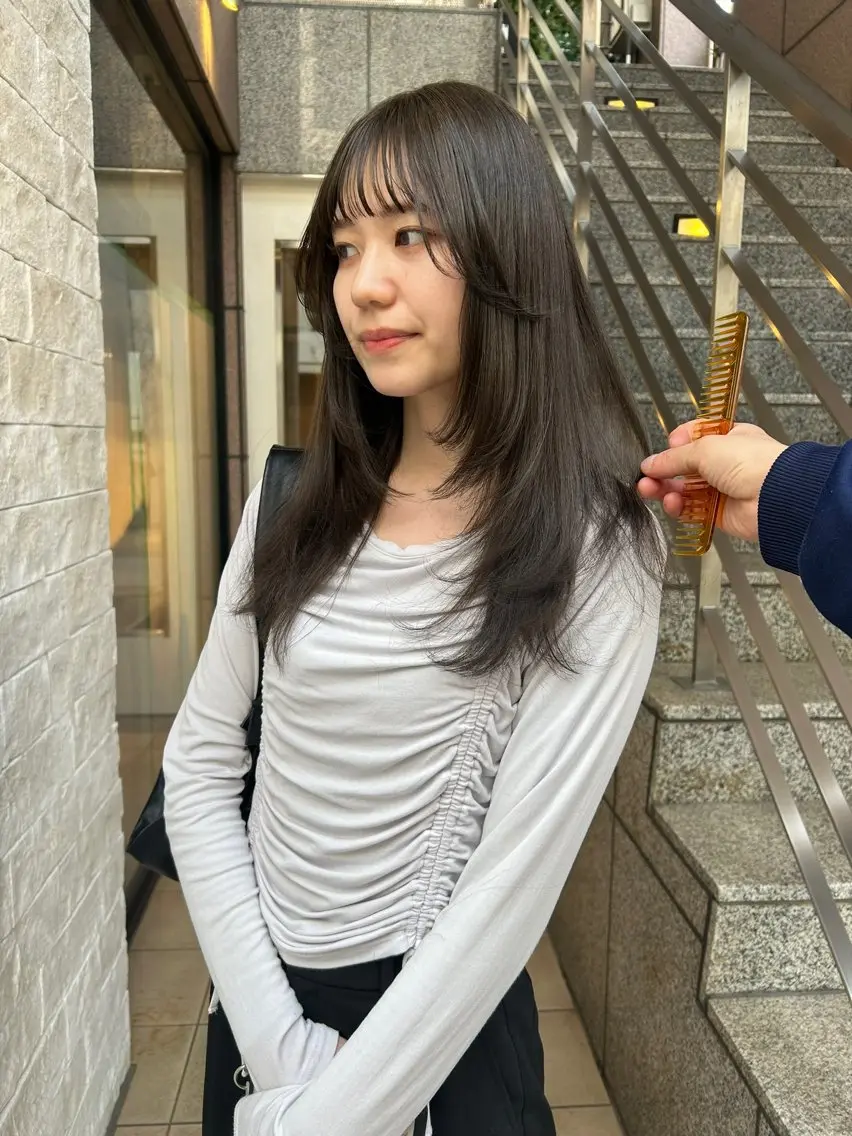 ロング カラー ハイトーンボブ 前田 表参道　グレージュのヘアスタイル