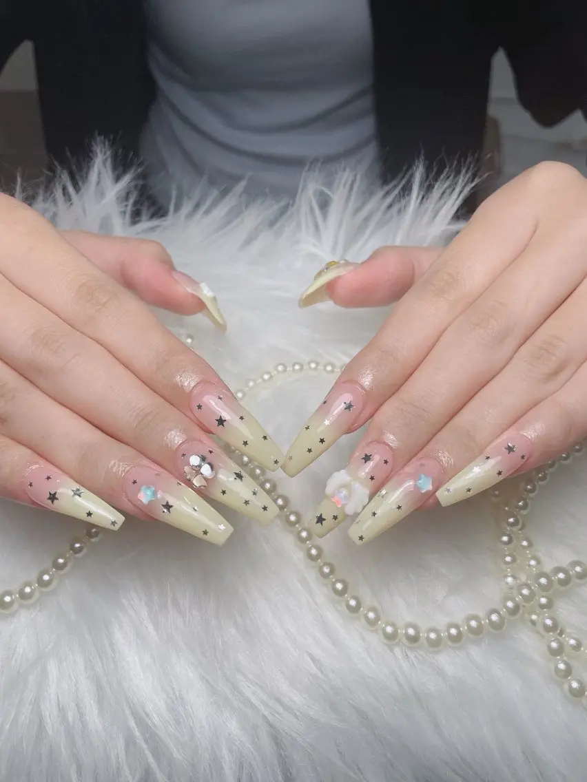 ネイル アートネイル オーロラネイル フレンチネイル ジェルネイル グラデーション Sora nail 長さ出し専門店のネイルデザイン