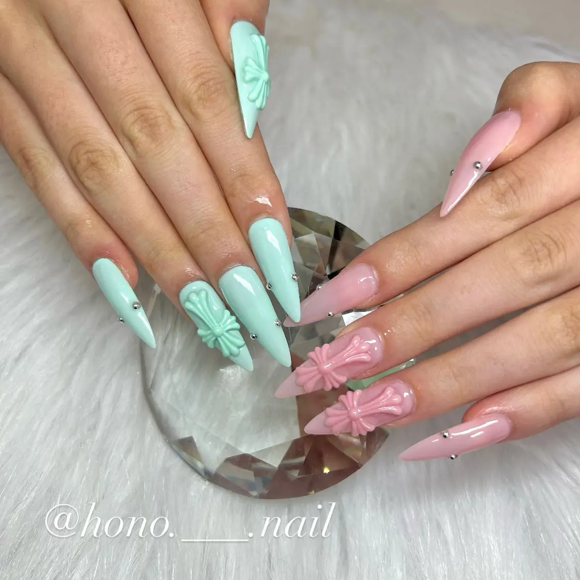 ネイル ハンドネイル NailSalo AriuMのネイルデザイン