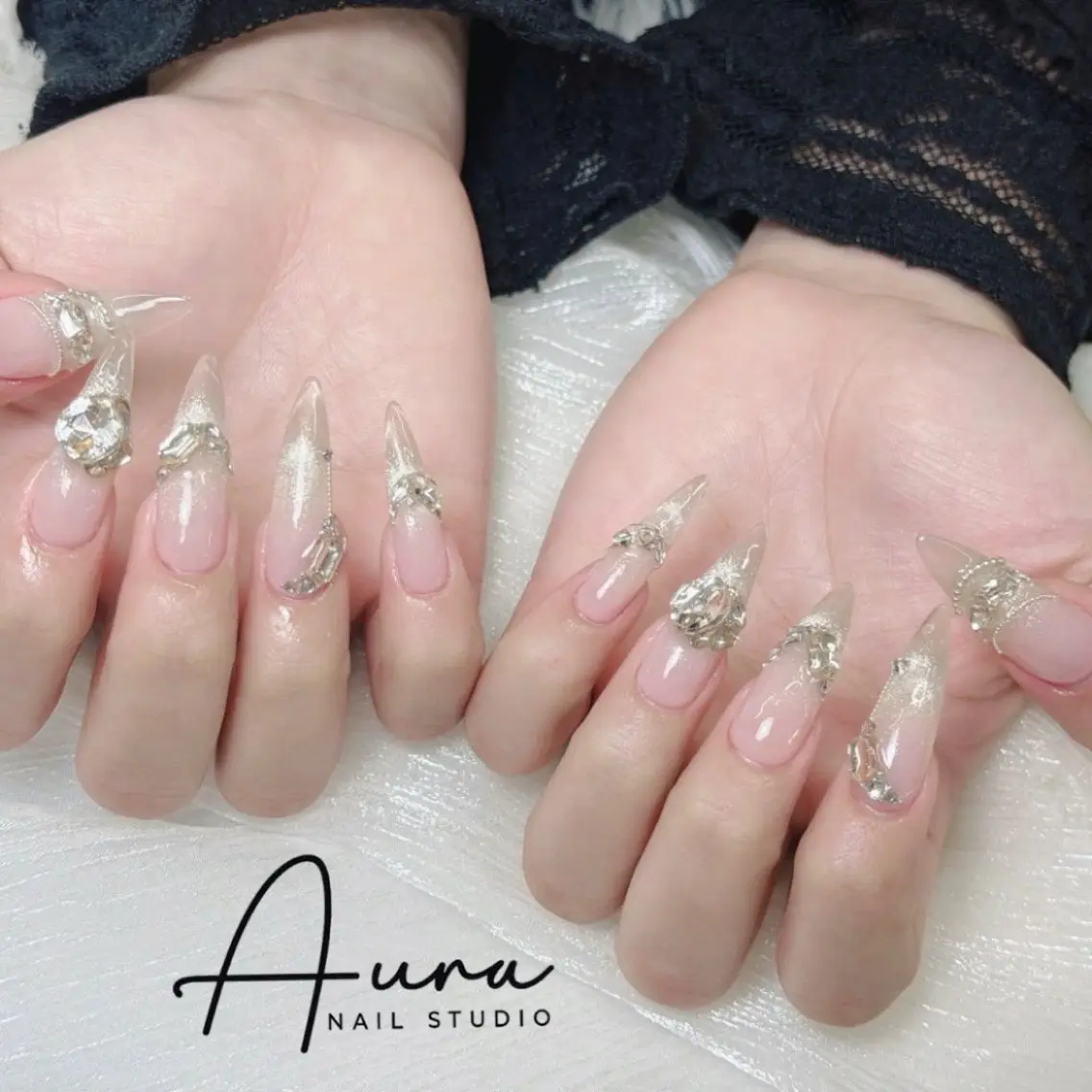 ネイル クリアネイル キラキラネイル 韓国ネイル ロングネイル ピンク ハンドネイル Aura Nail HanNaのネイルデザイン