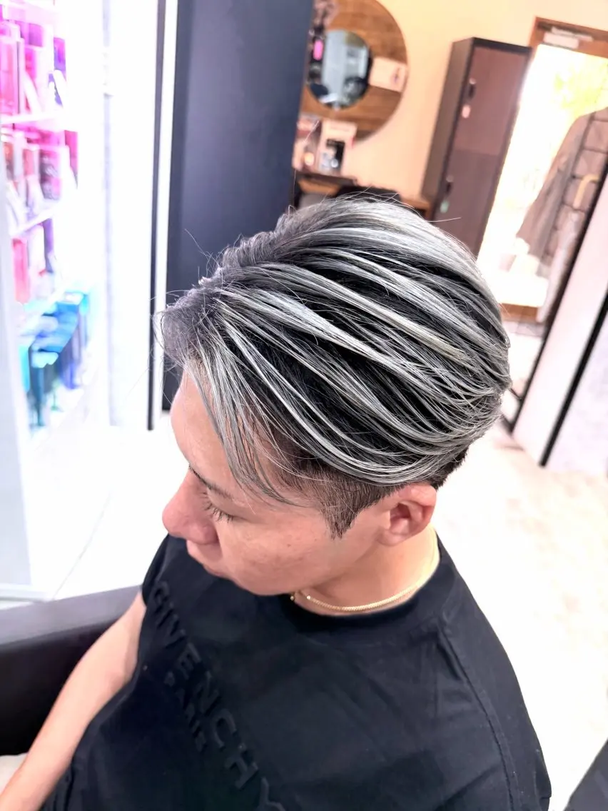 カラー メンズ メンズバレイヤージュ メンズブリーチ バレイヤージュ ブリーチ ヘアカラー C'LD Hair トモヤのヘアスタイル