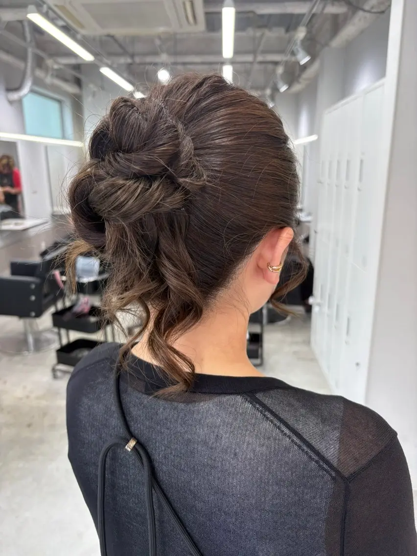 セミロング ヘアアレンジ ヘアセット Gisel みらののヘアスタイル