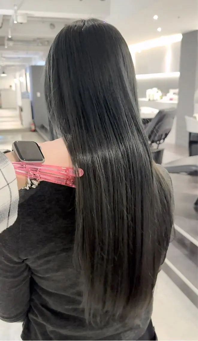 ロング ヘアカラー トリートメント chill_ KAZUKIのヘアスタイル