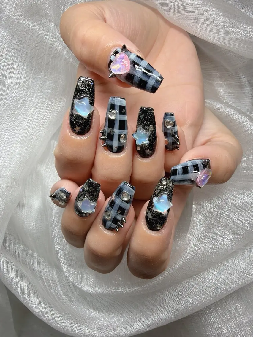 ネイル ハンドネイル Lee Nailsのネイルデザイン