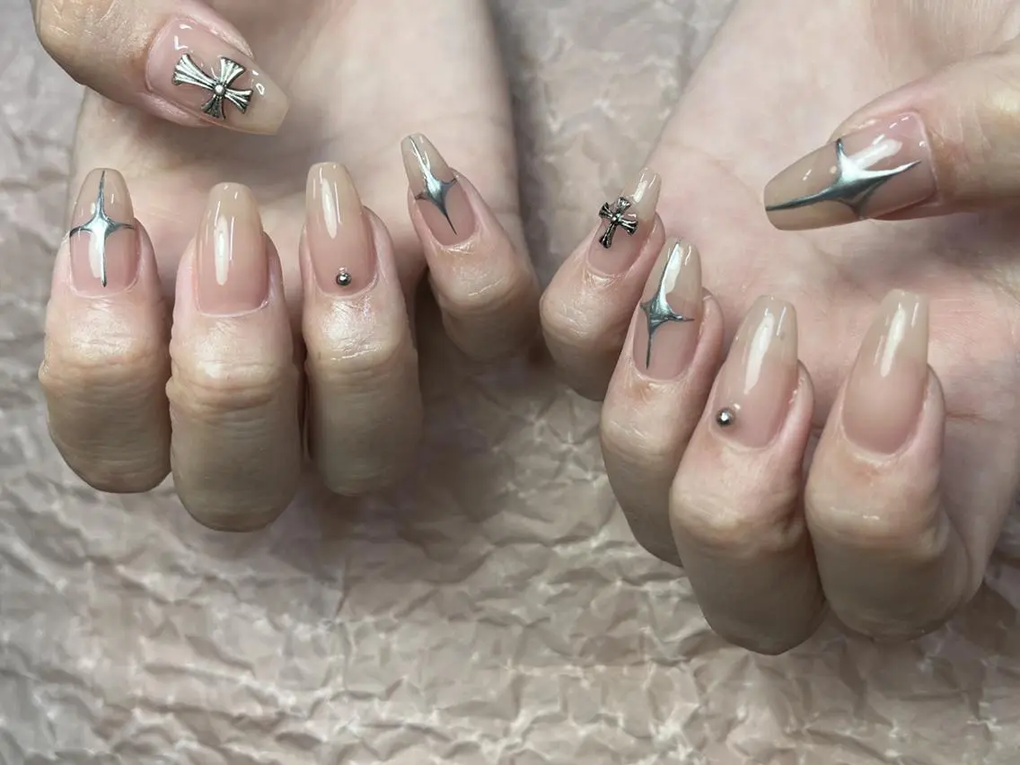 ネイル ハンドネイル ToliyDeliy ネイルサロンのネイルデザイン