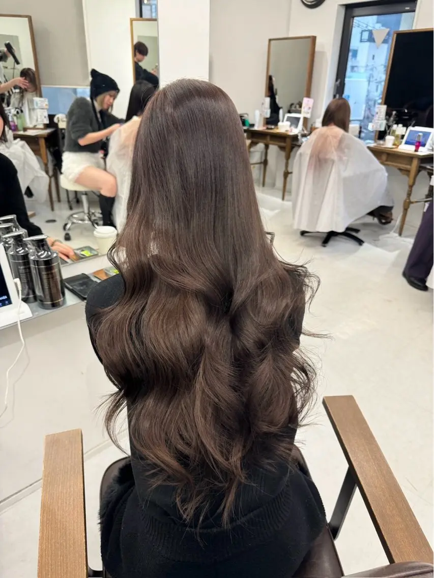 セミロング 坂本 小春のヘアスタイル