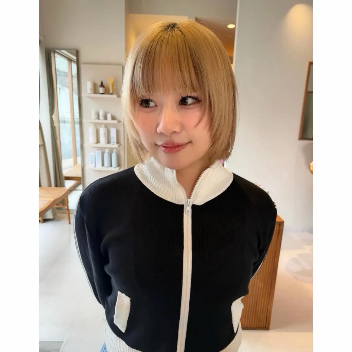 ショート ボブレイヤー ボブ レイヤーカット カット ボブパーマ/艶カラー 透明感カラー/ユメノのヘアスタイル