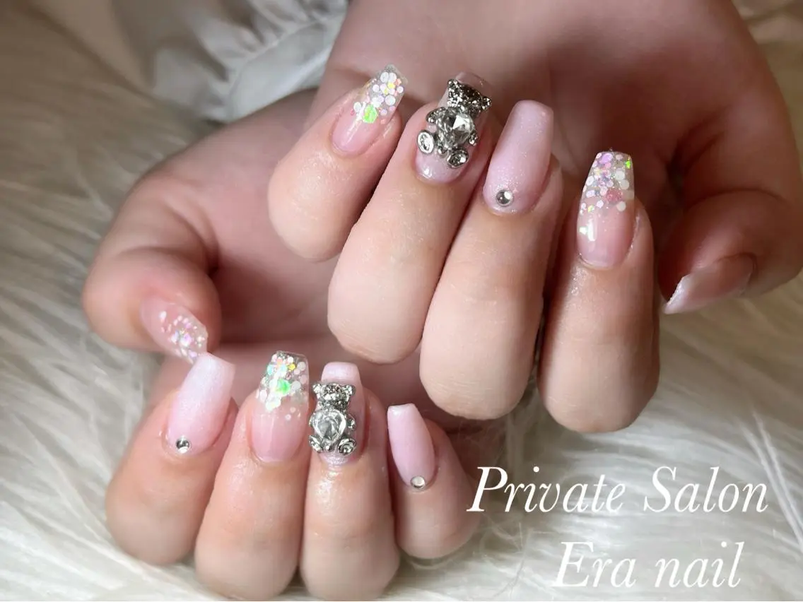 ネイル グラデーション ラメ(グリッター) ラメグラデーション ワンカラーネイル ハンドネイル Era nailのネイルデザイン