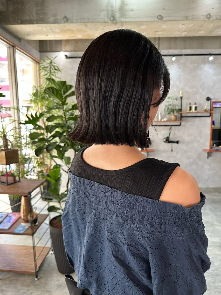 ショート 切りっぱなしボブ ショートボブ ハンサムショート 丸みショート ボブ カット ヘアカラー トリートメント モテ髪/ボブ/ショー ト/アダチフウトのヘアスタイル
