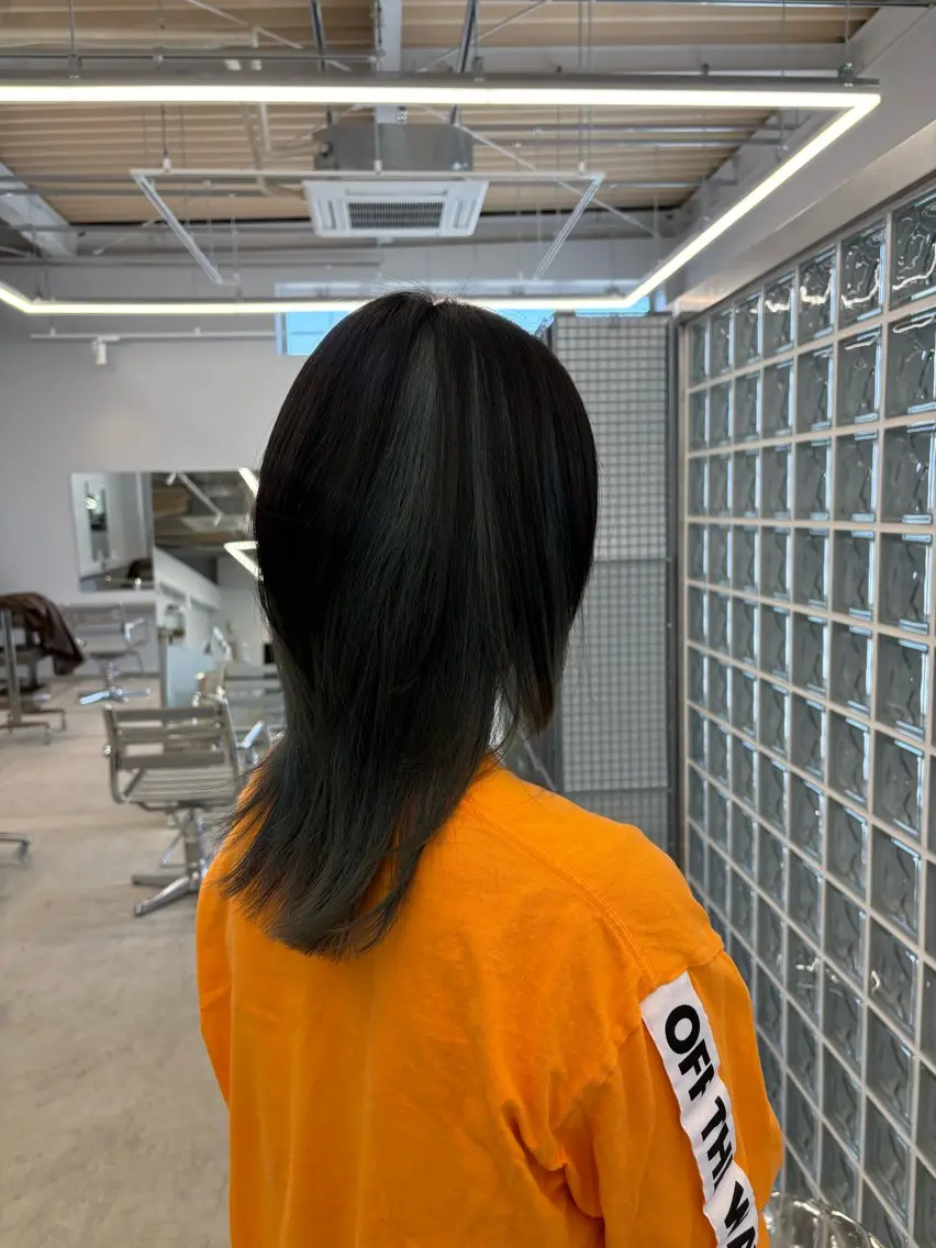 セミロング ウルフカット カット M Y Uのヘアスタイル