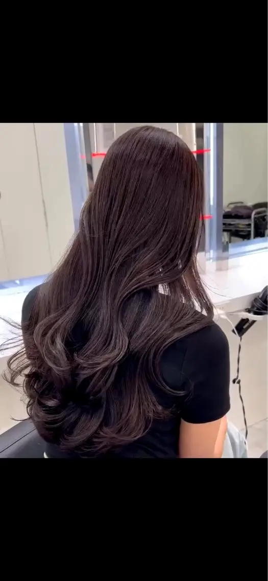 ロング カラー ヘアカラー トリートメント 佐藤 笑瑠のヘアスタイル