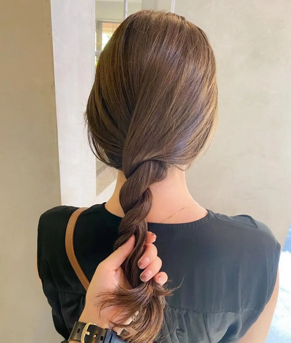 ロング カラー ベージュカラー ブリーチ ブリーチなしカラー 井上 美穂のヘアスタイル